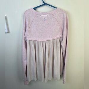IVIVVA Lululemon Girls Pleated Ruffle Back Pullover Sweatshirt 12 Dusty Rose